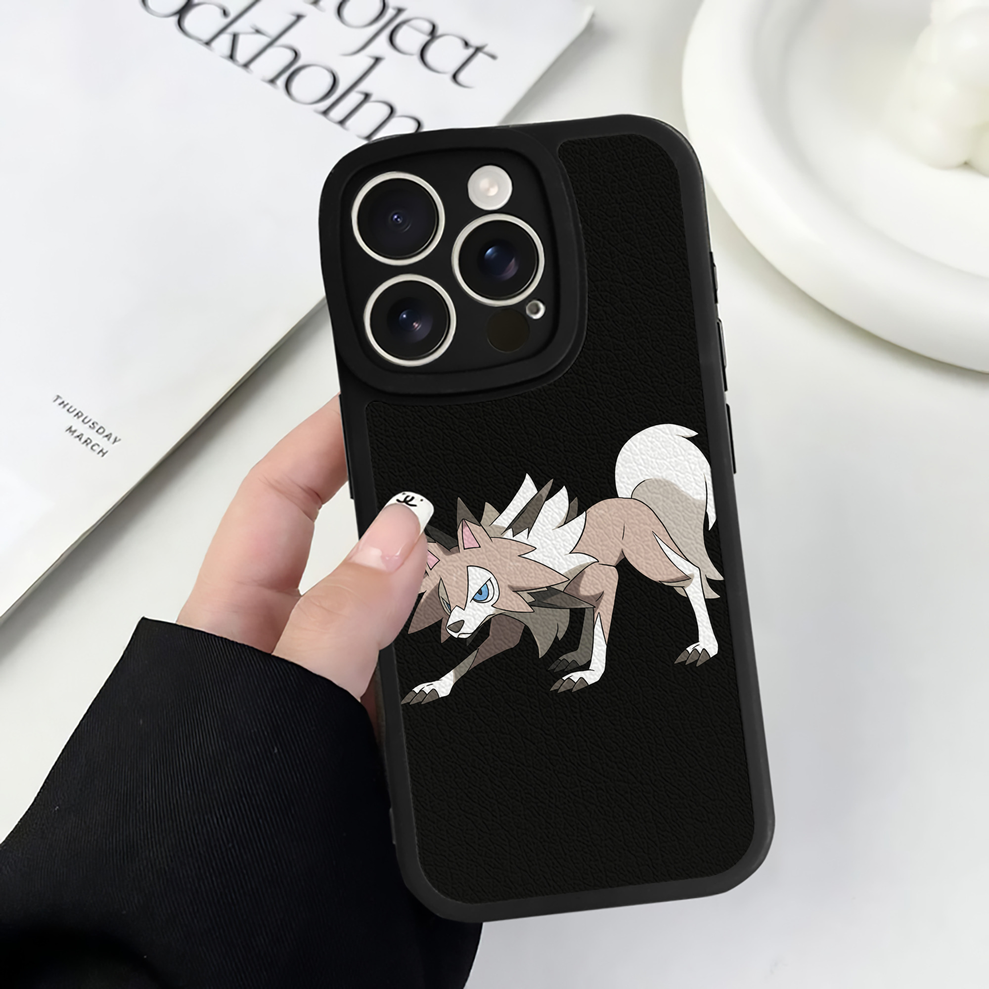 （画像用） ポケットモンスター Pokémon 【iPhone 16シリーズ対応】シリコンスマホケース（レザー調） 材質：シリコン